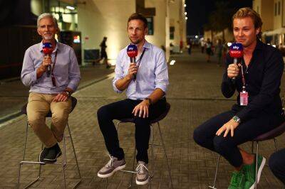 Lewis Hamilton - Jenson Button praises 'beautiful' Ferrari and issues Mercedes prediction - givemesport.com