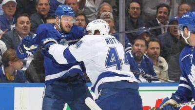 Bolts' Cooper: No 'malice' from Clifford in hit on Colton