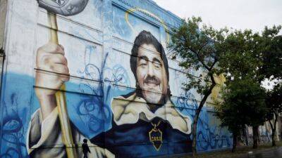 Diego Maradona - Steve Hodge - Maradona's 'Hand of God' shirt sold for 7.1 million pounds - channelnewsasia.com - Argentina - Mexico