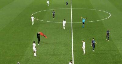 Ruben Dias - Real Madrid vs Manchester City halted by pitch invader as chaotic Champions League tie leaves Bernabeu rocking - dailyrecord.co.uk - Manchester - France - Spain - Albania