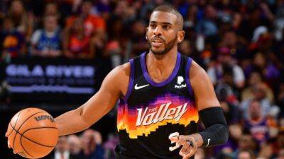 Chris Paul takes over fourth, Suns pull away from Mavericks to take 2-0 series lead