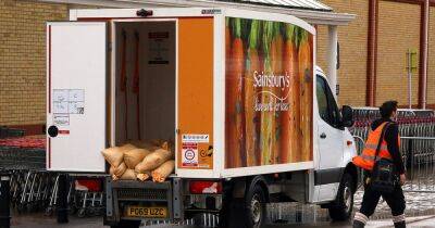 Sainsbury's online shoppers furious over new £80 delivery charge - manchestereveningnews.co.uk - Britain