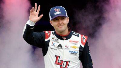 William Byron signs 3-year contract extension with Hendrick Motorsports