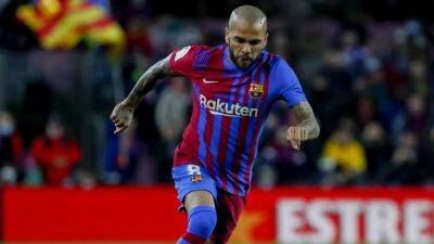 Alves, 39 años y un futuro incierto - en.as.com - Qatar