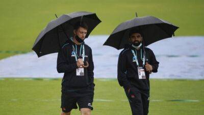 New Zealand's Patel auctions 10-wicket haul shirt for hospital