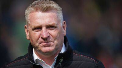 Norwich head coach Dean Smith urges his players to finish their season on a high