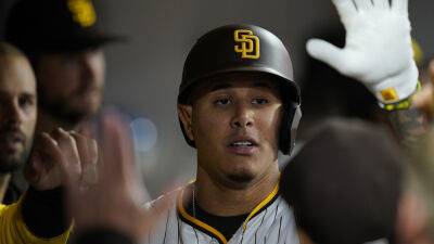 Manny Machado's two homers lift Padres to win vs Marlins