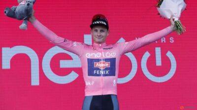 Van der Poel sprints to victory to win first stage of Giro d'Italia