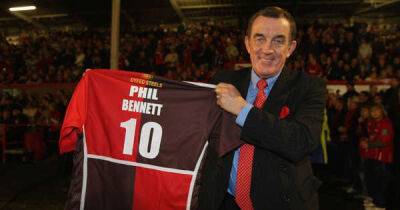 Phil Bennett - Rugby evening headlines amid support for Phil Bennett and former WRU chief's brutal claim about players - msn.com