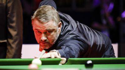Stephen Hendry dumped out of World Seniors Snooker Championship as Lee Walker secures Ken Doherty quarter-final clash