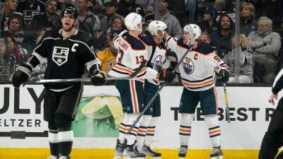 Connor Macdavid - Leon Draisaitl - Evander Kane - Mike Smith - Oilers offensive onslaught overpowers Kings to take series lead - tsn.ca - Los Angeles - county Kane - county Kings