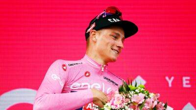 Giro d’Italia 2022 Stage 2 LIVE updates - Individual time trial to Budapest with Mathieu van der Poel in pink