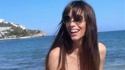 Almudena Cid recupera la sonrisa en Ibiza muy bien acompañada - Tikitakas