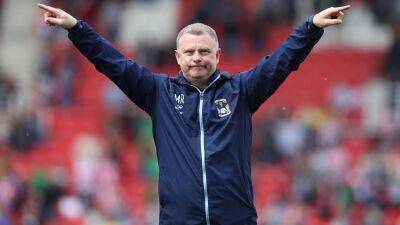 Mark Robins hails ‘breathtaking’ display even as Coventry settle for a point
