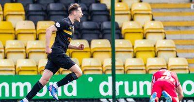 Livingston stretch unbeaten run to four games with late leveller against St Johnstone
