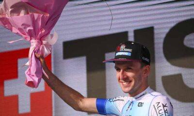 Simon Yates wins his first Grand Tour time trial in Giro d’Italia