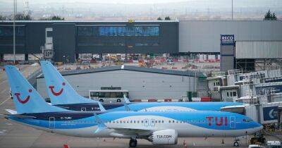 Manchester Airport TUI passengers issued warning about food and drinks on its flights