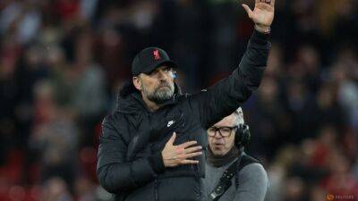 Soccer - 'It's not a funeral': Klopp urges Liverpool to put Spurs draw behind them