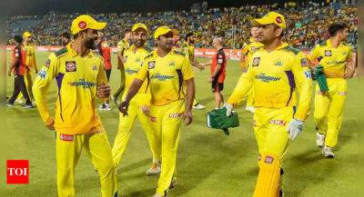 IPL 2022: MI out, CSK have 2% chance of top 4 finish - all playoff possibilities in 11 points - timesofindia.indiatimes.com