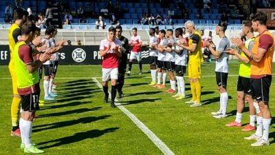 TUDELANO 3 - RACING 0 El Racing se quedó en el pasillo