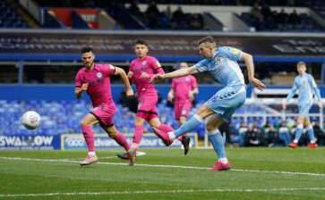 Sky Blues - Mark Robins - “It’s perhaps a surprise” – Shrewsbury close in on Coventry City midfielder: The verdict - msn.com - Jordan -  Coventry -  Stoke -  Shrewsbury