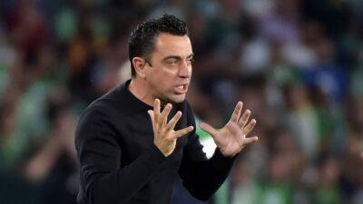 Xavi presume por estar en Champions