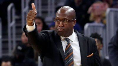 Sources -- Sacramento Kings to hire Golden State Warriors assistant Mike Brown as head coach