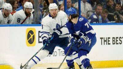 Lightning hold big lead over Leafs heading to third period