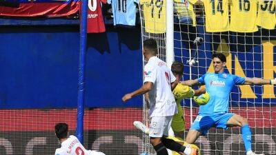 El Sevilla de Lopetegui enlaza por primera vez seis partidos encajando