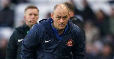 'Control freak' Alex Neil says Sunderland must dictate at Sheffield Wednesday