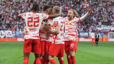 Nkunku devuelve al Leipzig a los puestos de Champions