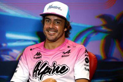 Aston Martin - Fernando Alonso - Fernando Alonso reveals wily drivers' parade move that helped set up great Miami GP start - givemesport.com - county Alpine