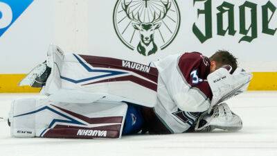 Jared Bednar - Darcy Kuemper - Avalanche goalie Darcy Kuemper gets hit in face by stick in 'freak accident' - foxnews.com - state Tennessee - state Colorado