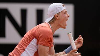 Denis Shapovalov - Lorenzo Sonego - Shapovalov overcomes code violation for win at Italian Open - tsn.ca - Italy -  Rome