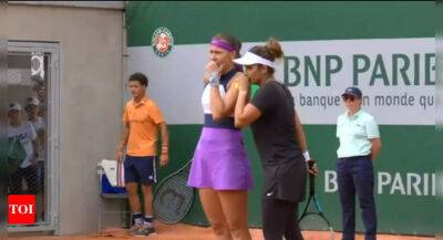 Pair of Sania Mirza and Lucie Hradecka knocked out from French Open