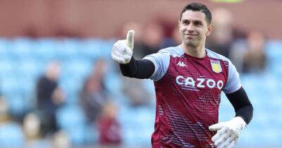 Robin Olsen - Emi Martínez - Emiliano Martinez - Aston Villa's Emi Martinez reveals talks with doctors over 'a bit of pain' - msn.com - Manchester - Italy - Argentina