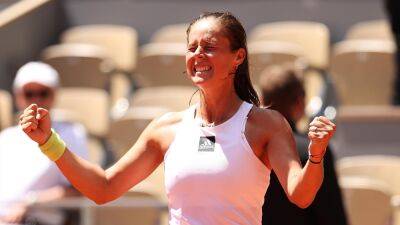 Iga Swiatek - Daria Kasatkina - Jessica Pegula - Veronika Kudermetova - French Open: Daria Kasatkina beats Veronika Kudermetova to set up potential Iga Swiatek semi-final showdown - eurosport.com - France -  Paris