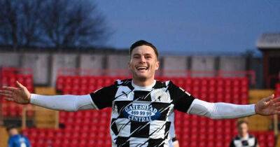 Gateshead lose top gun Macaulay Langstaff to Notts County - and Mike Williamson could follow