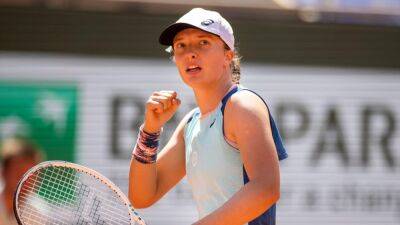 'Very complete' Iga Swiatek has edge over Daria Kasatkina ahead of French Open semi-final, says Alex Corretja