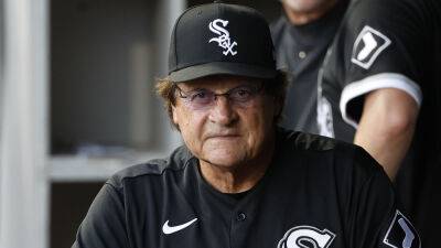 White Sox's Tony La Russa makes perplexing decision to intentionally walk batter with 2 strikes