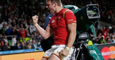 Dan Biggar pays tribute to Tiffany Youngs ahead of Leicester-Northampton clash