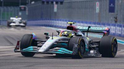 Hamilton optimistic for Mercedes progress in F1 'adversity'