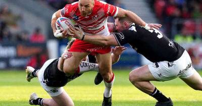 James Roby - Kevin Sinfield - St Helens' James Roby is one of a kind - and so deserving of Super League record - msn.com - Britain