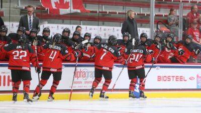 Canada dumps Slovakia in quarterfinal at world women's U18 hockey championship