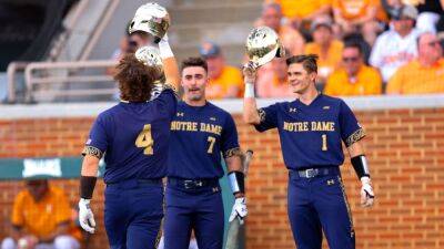 Notre Dame blasts four home runs, upsets No. 1 Tennessee in NCAA baseball super regional opener
