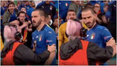 Italy's Leonardo Bonucci had priceless reaction when steward thought he was a fan