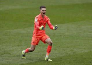 Daniel Iversen - Freddie Woodman - Opinion: Preston North End’s swoop for Newcastle United shot-stopper would represent excellent business - msn.com -  Newcastle