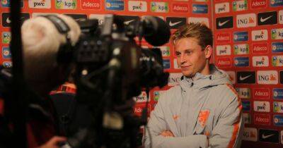 Barcelona's Frenkie de Jong responds to Manchester United transfer interest with simple message