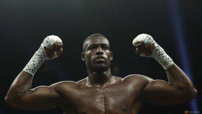 Boxing-Riakporhe beats Turchi in two rounds at IBF cruiserweight eliminator