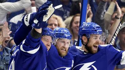 Lightning beat Rangers 2-1, advance to Stanley Cup Final